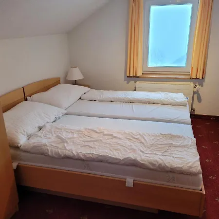 Apartment Schloessli *