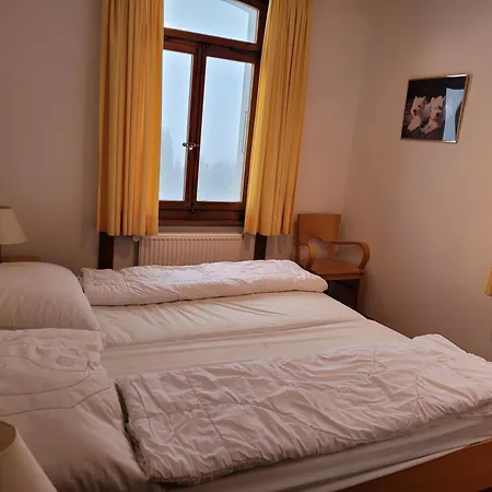 Apartment Schloessli *